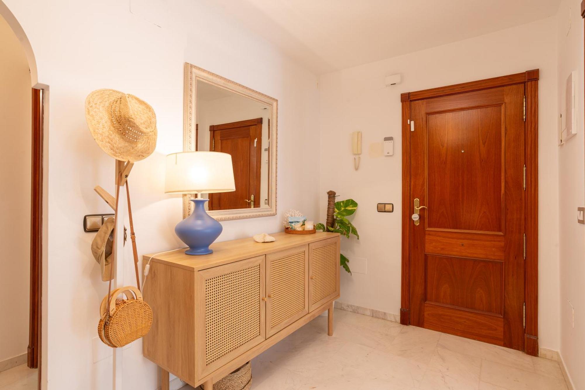 Villa Valentina - Renovated On Los Alamos Beach Torremolinos Eksteriør bilde
