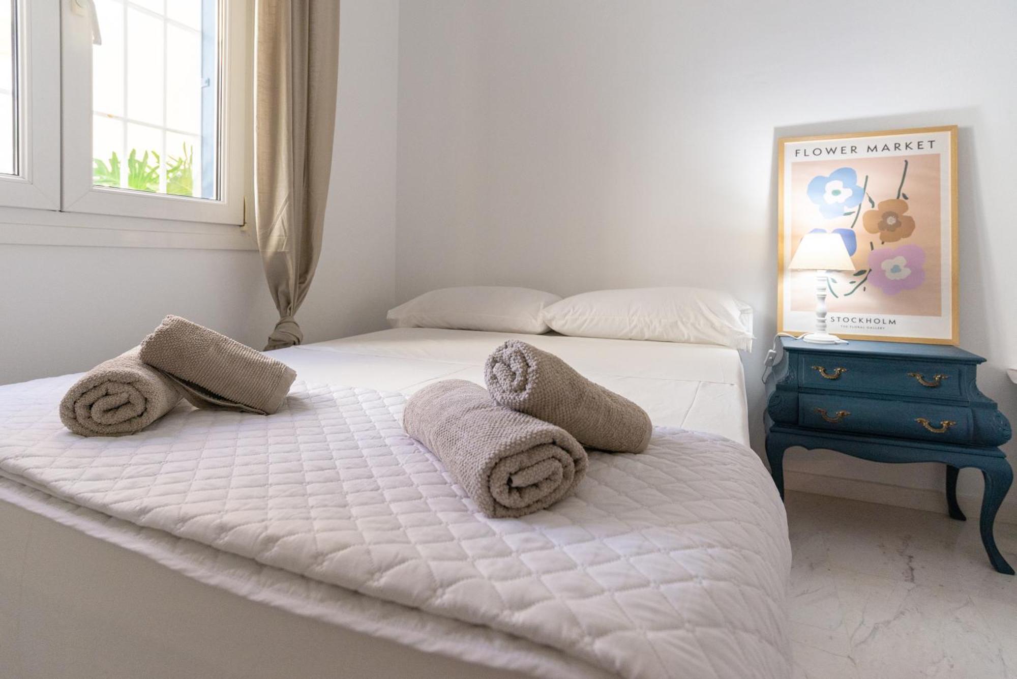 Villa Valentina - Renovated On Los Alamos Beach Torremolinos Eksteriør bilde
