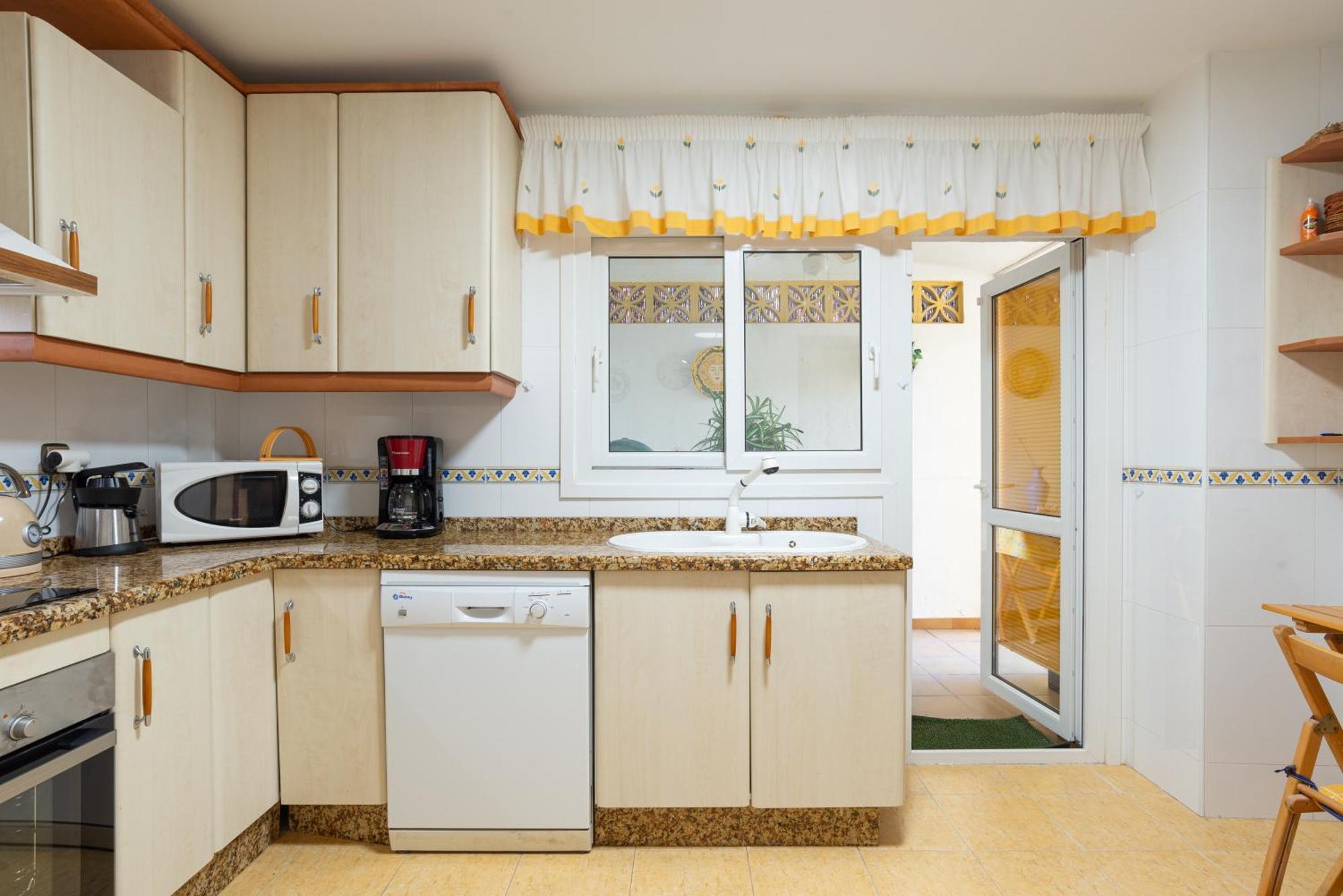 Villa Valentina - Renovated On Los Alamos Beach Torremolinos Eksteriør bilde