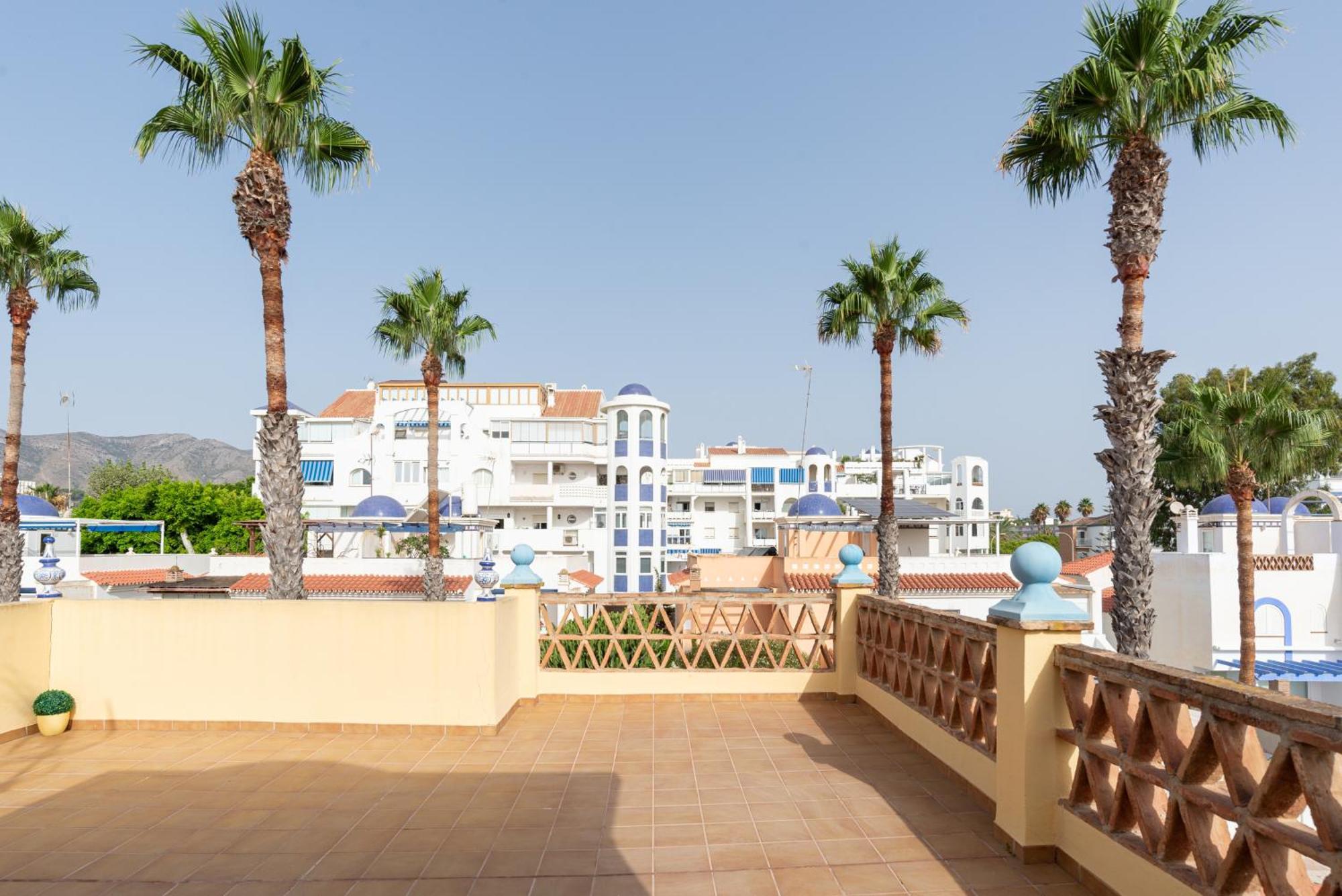 Villa Valentina - Renovated On Los Alamos Beach Torremolinos Eksteriør bilde