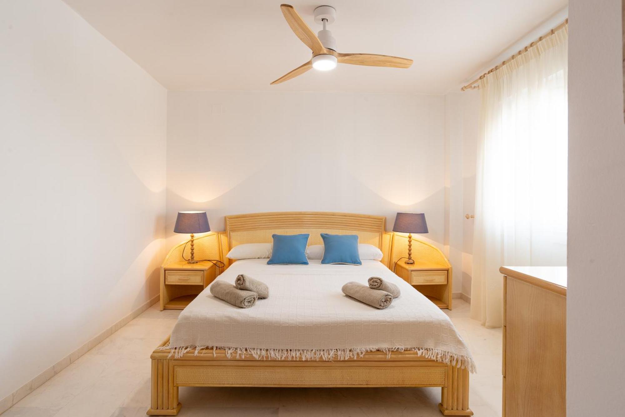 Villa Valentina - Renovated On Los Alamos Beach Torremolinos Eksteriør bilde